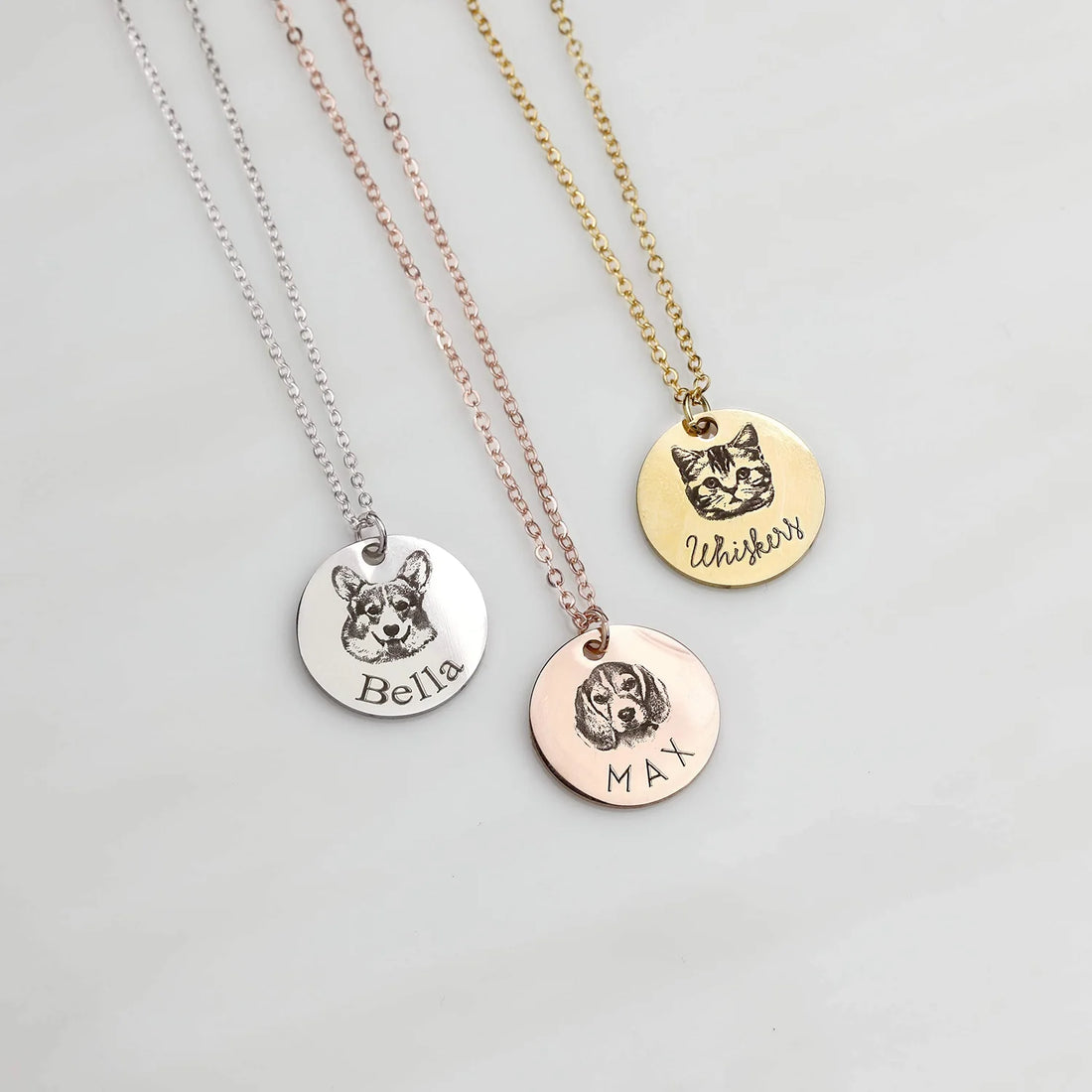 Personalized-Pet-Necklace-A-Unique-Way-to-Honor-Your-Furry-Friend Printsforpet